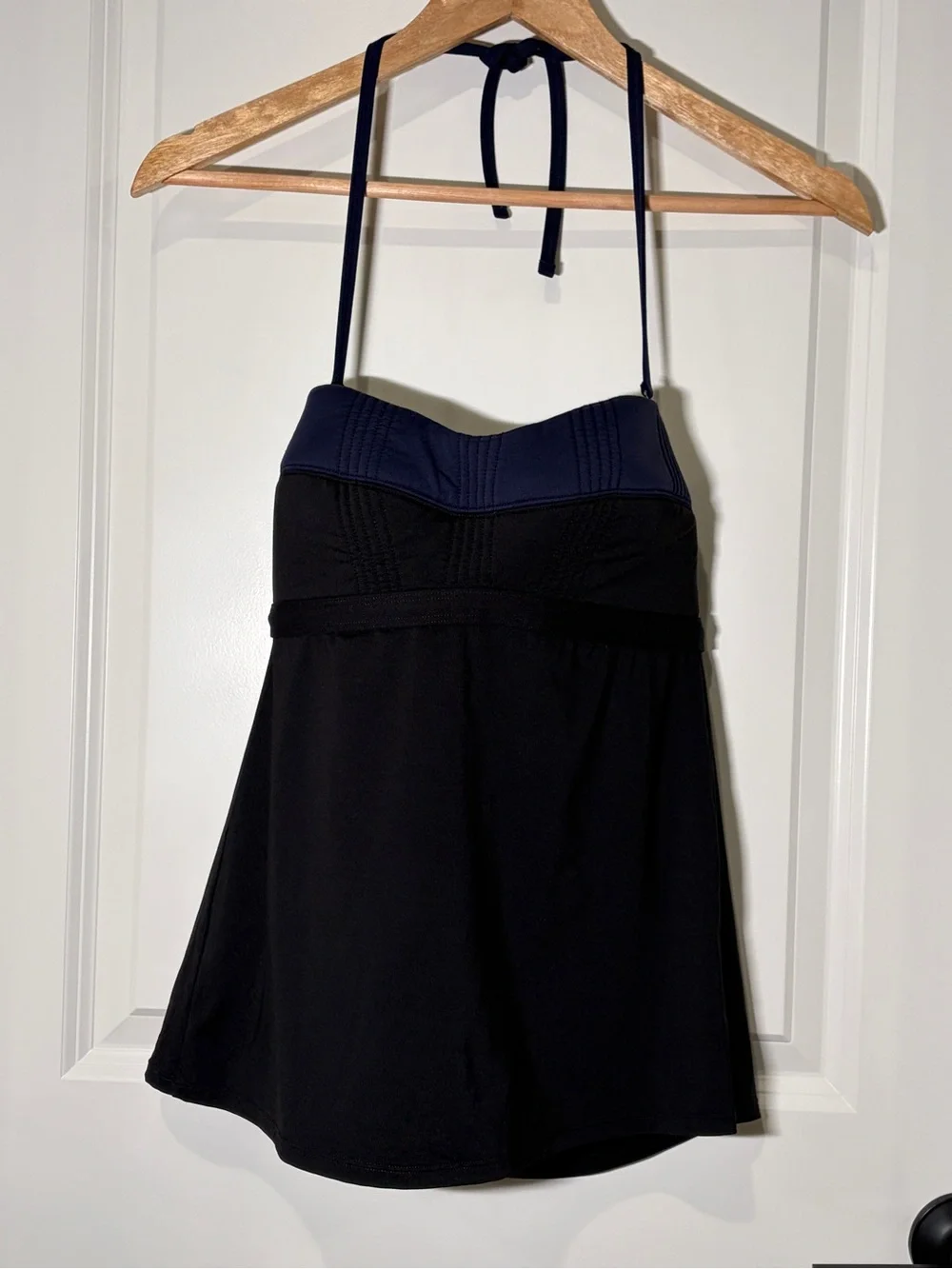 Athleta Colorblock Halter Swim Tankini Top Black Navy Blue Medium